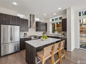 926 N 35th Street, Seattle WA 98103