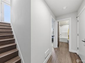 508 Heron Walk SE, Sammamish WA 98074