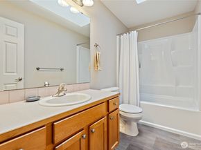 308 170th Place SE, Bothell WA 98012