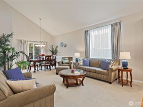 308 170th Place SE, Bothell WA 98012