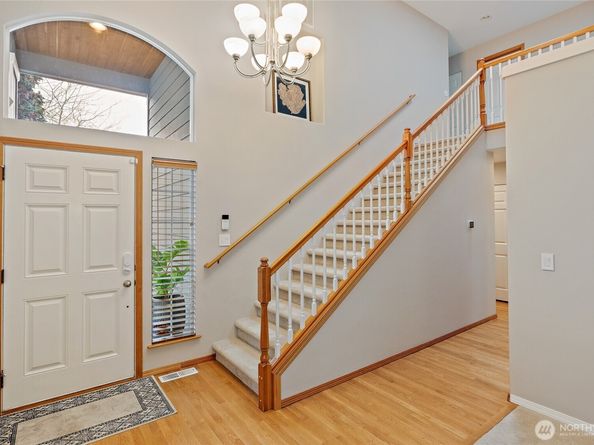 308 170th Place SE, Bothell WA 98012