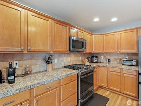 308 170th Place SE, Bothell WA 98012