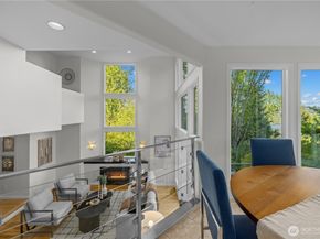 4290 Shoreclub Drive, Mercer Island WA 98040