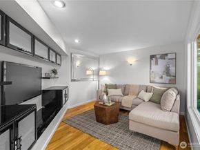 4290 Shoreclub Drive, Mercer Island WA 98040