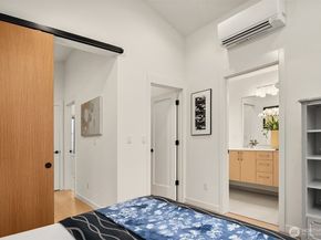1453 22nd Avenue, Seattle WA 98122