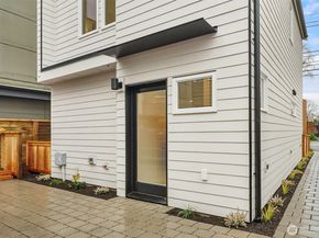 1453 22nd Avenue, Seattle WA 98122