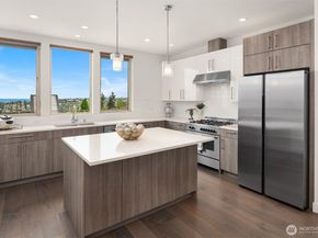1935 B 7th Avenue W, Seattle WA 98119