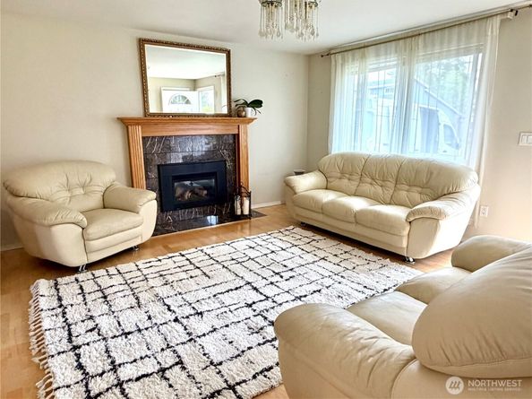13029 SE 206 Place, Kent WA 98031