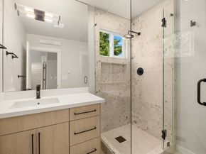 2302 E Pike Street, Seattle WA 98122