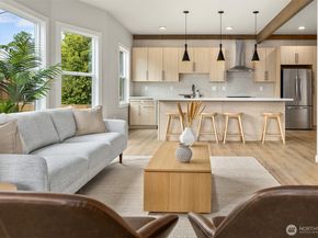 2302 E Pike Street, Seattle WA 98122