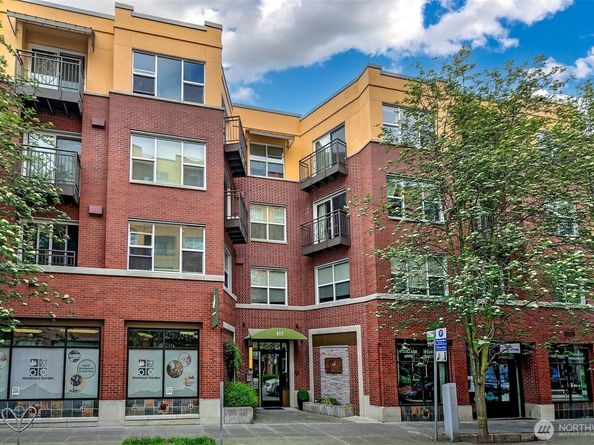 413 NE 70th Street 301, Seattle WA 98115