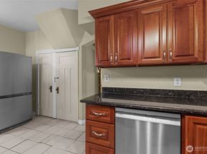 2010 NE 54th Street, Seattle WA 98105