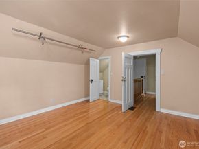 2010 NE 54th Street, Seattle WA 98105
