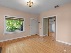 2010 NE 54th Street, Seattle WA 98105