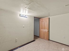2010 NE 54th Street, Seattle WA 98105