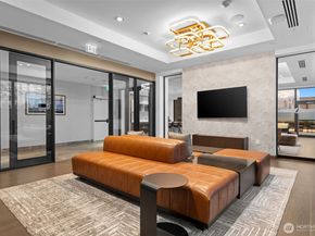 889 Avenue Square NE 807, Bellevue WA 98004