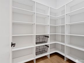 11027 SE 30th Place, Bellevue WA 98004