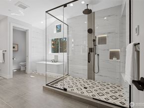 11027 SE 30th Place, Bellevue WA 98004