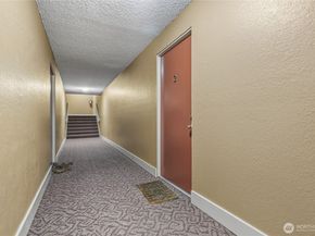 3710 26th Place W 405, Seattle WA 98199