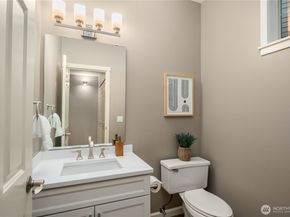 4126 248TH Court SE 80, Sammamish WA 98029