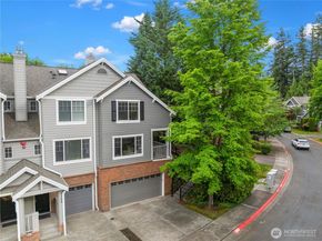 4126 248TH Court SE 80, Sammamish WA 98029