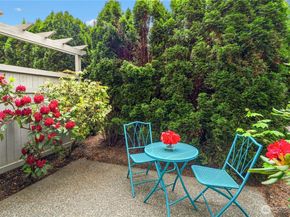 4126 248TH Court SE 80, Sammamish WA 98029