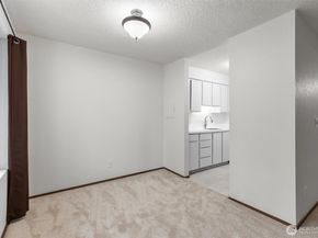 16200 NE 12th Court D59, Bellevue WA 98008