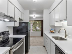 16200 NE 12th Court D59, Bellevue WA 98008
