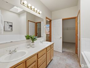 12604 32nd Street NE, Lake Stevens WA 98258