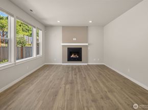 27920 15th Avenue S, Federal Way WA 98003