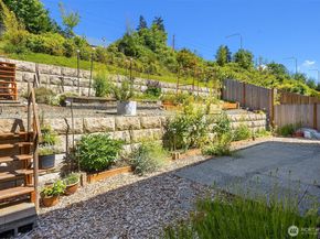27920 15th Avenue S, Federal Way WA 98003