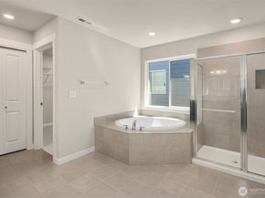 27920 15th Avenue S, Federal Way WA 98003