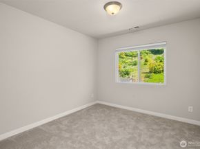 27920 15th Avenue S, Federal Way WA 98003