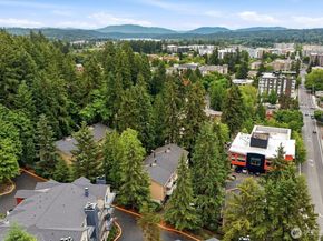 8642 164th Avenue NE B204, Redmond WA 98052