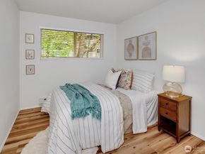 8642 164th Avenue NE B204, Redmond WA 98052