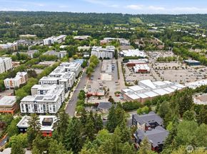 8642 164th Avenue NE B204, Redmond WA 98052