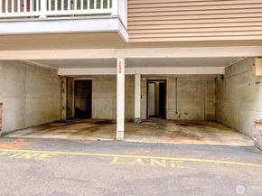 8642 164th Avenue NE B204, Redmond WA 98052