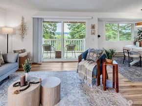 8642 164th Avenue NE B204, Redmond WA 98052