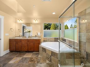 18638 92nd Avenue NE, Bothell WA 98011