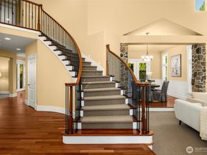 18638 92nd Avenue NE, Bothell WA 98011