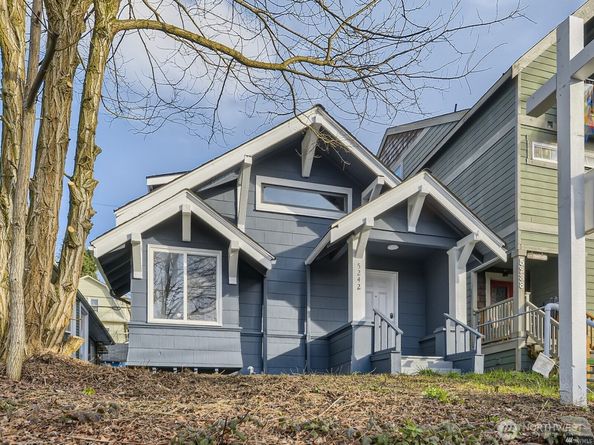 5242 11 Avenue NE, Seattle WA 98105