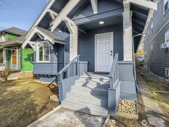 5242 11 Avenue NE, Seattle WA 98105
