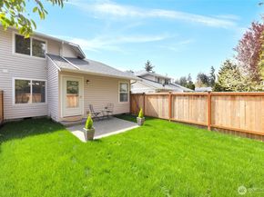 4714 NE 18th Place A, Renton WA 98059