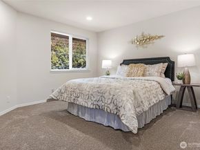 4714 NE 18th Place A, Renton WA 98059