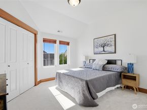 13356 NE 134th Place 9, Kirkland WA 98034
