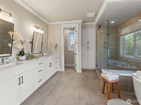 222 106th Avenue SE, Bellevue WA 98004