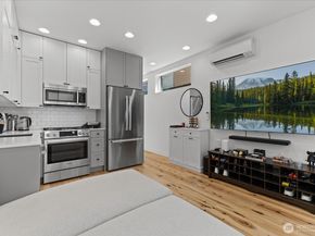 1428 24TH Avenue B, Seattle WA 98122