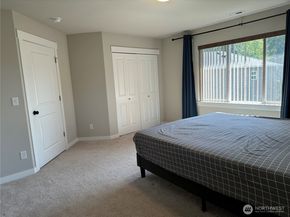 28041 14th Court S, Federal Way WA 98003