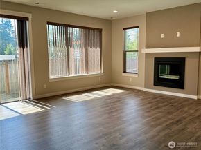 28041 14th Court S, Federal Way WA 98003