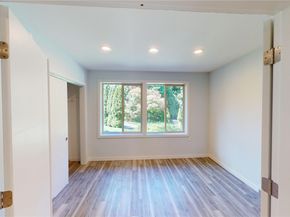 14340 93rd Avenue NE, Kirkland WA 98034